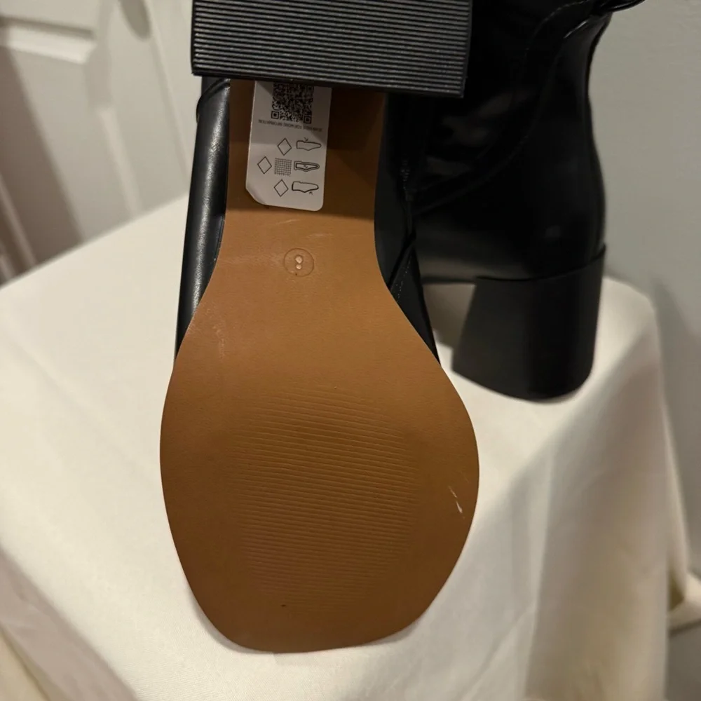 Topshop Knee High Boots w/side zipper and block heel - Picture 11 of 16